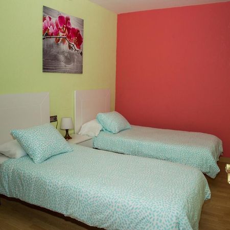 Apartamento Reus 1 - Parking Gratuito Exterior photo